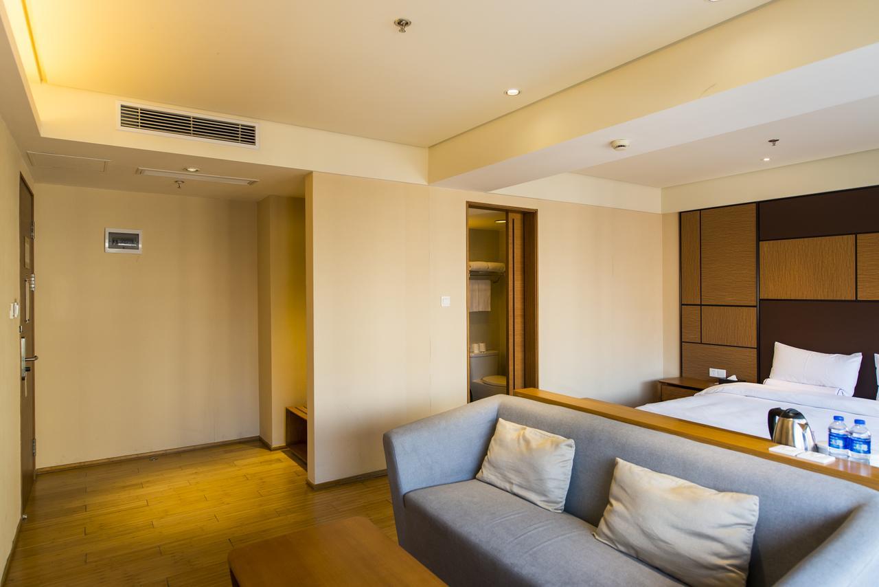 ฮั่นถิง โฮเทล เซี่ยงไฮ้ หงเฉียวแอร์พอร์ต หูชิงผิง ไฮเวย์ Hotel ภายนอก รูปภาพ