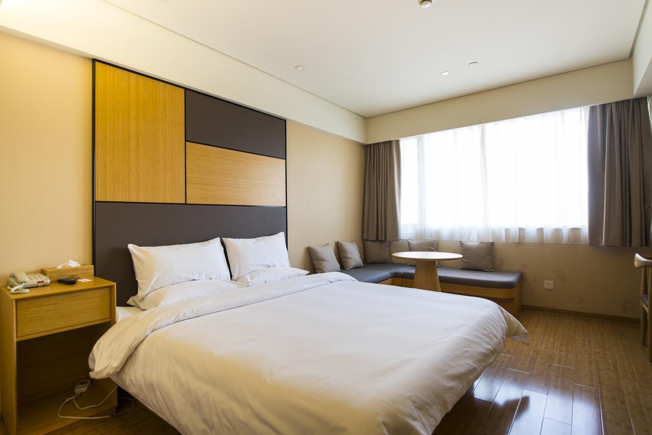 ฮั่นถิง โฮเทล เซี่ยงไฮ้ หงเฉียวแอร์พอร์ต หูชิงผิง ไฮเวย์ Hotel ภายนอก รูปภาพ