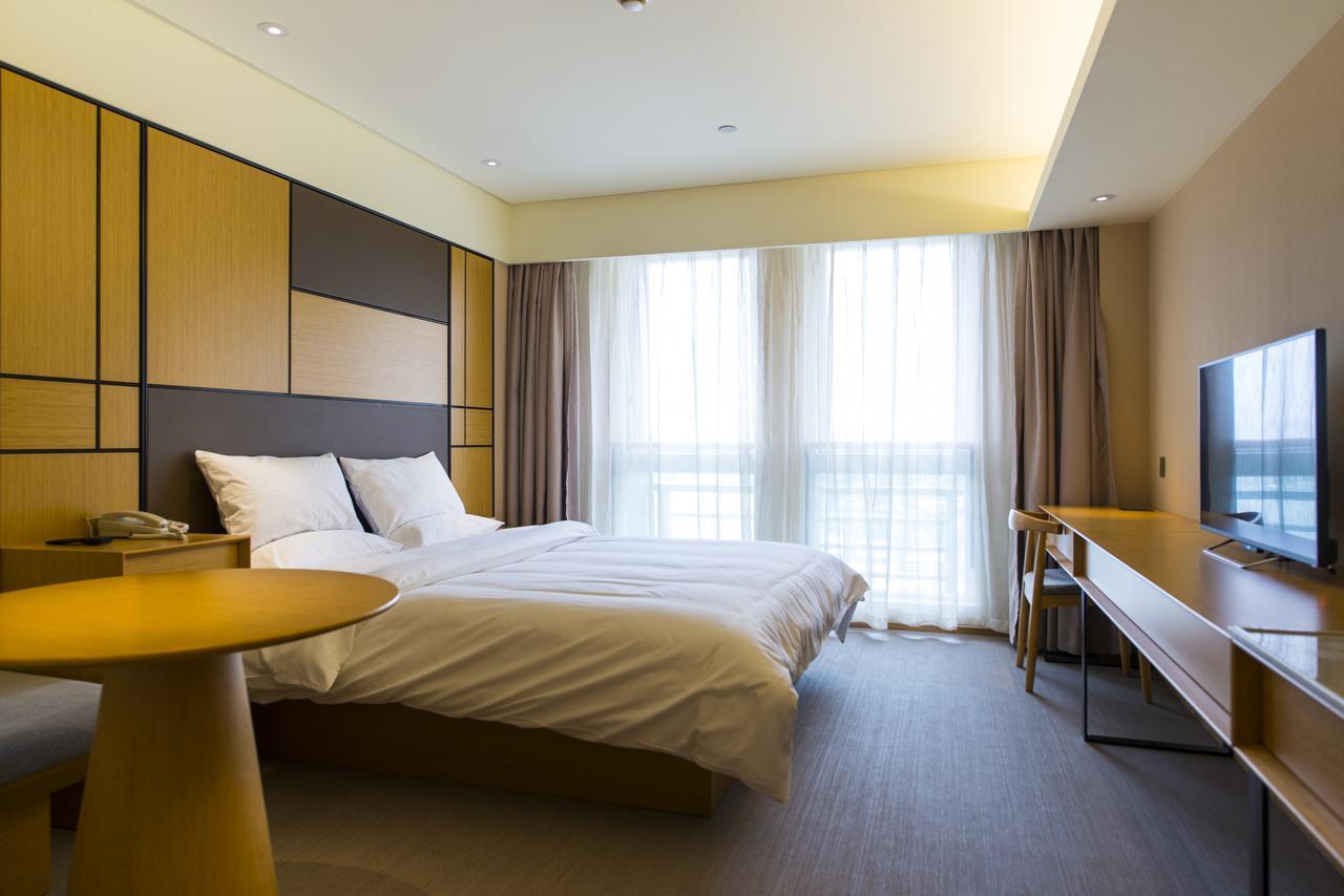 ฮั่นถิง โฮเทล เซี่ยงไฮ้ หงเฉียวแอร์พอร์ต หูชิงผิง ไฮเวย์ Hotel ภายนอก รูปภาพ