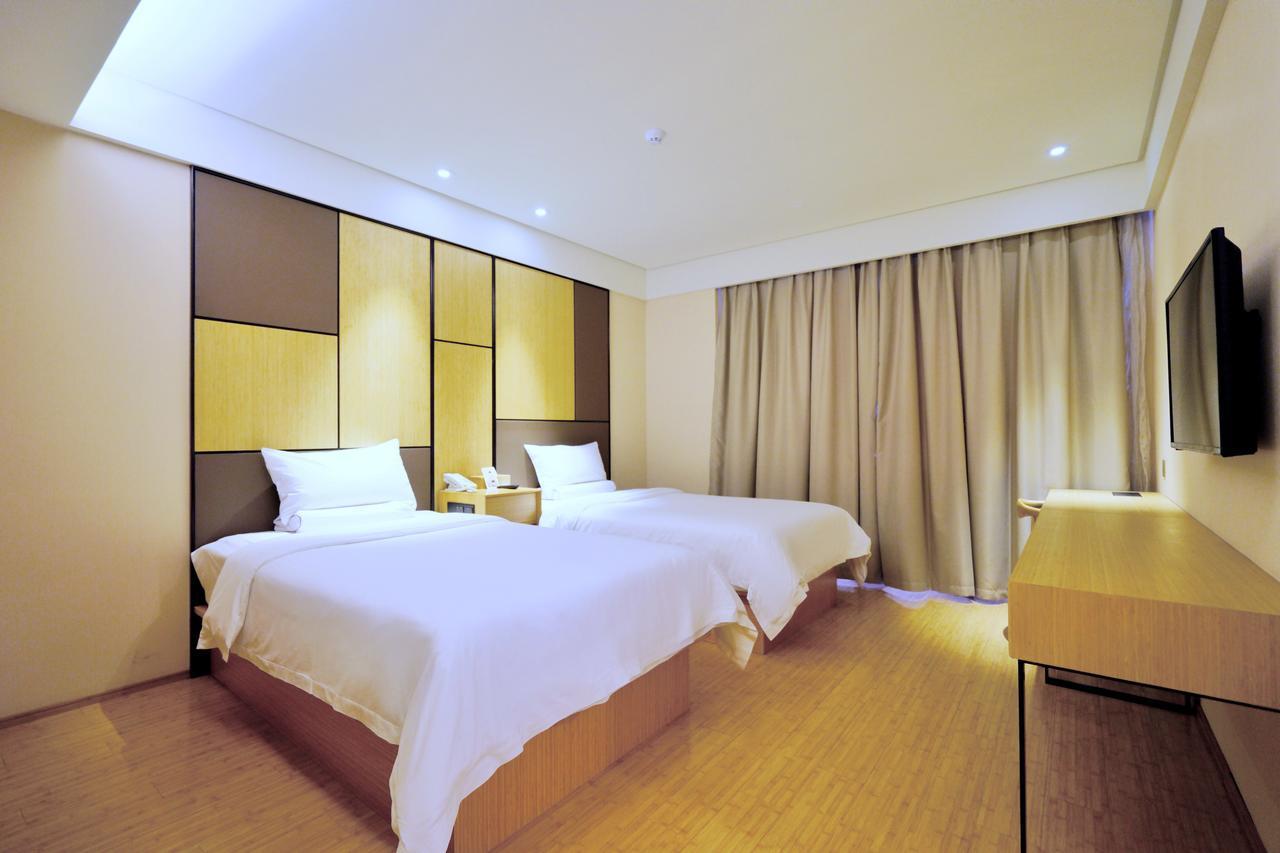 ฮั่นถิง โฮเทล เซี่ยงไฮ้ หงเฉียวแอร์พอร์ต หูชิงผิง ไฮเวย์ Hotel ภายนอก รูปภาพ