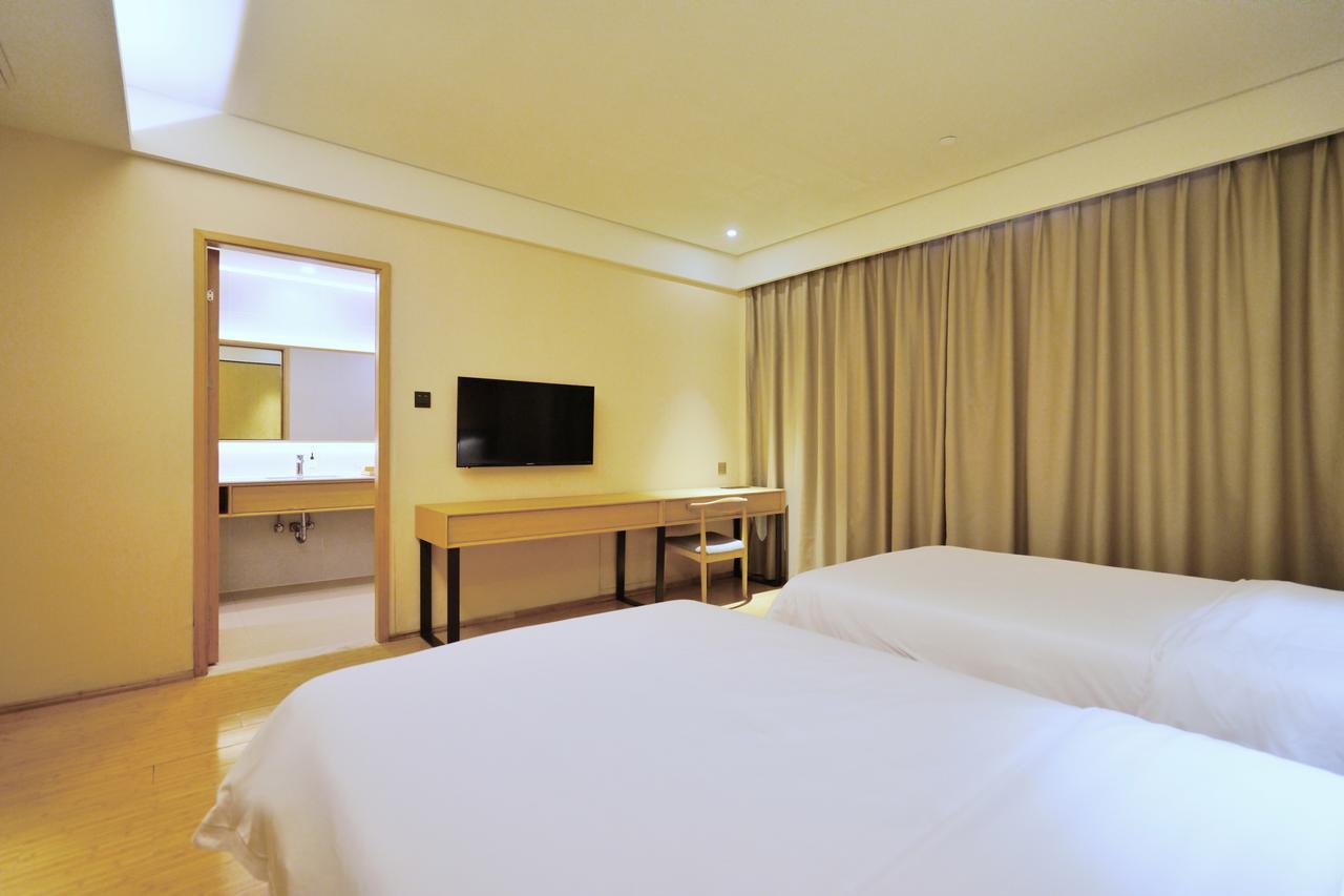 ฮั่นถิง โฮเทล เซี่ยงไฮ้ หงเฉียวแอร์พอร์ต หูชิงผิง ไฮเวย์ Hotel ภายนอก รูปภาพ